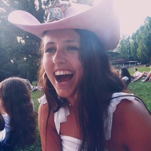 Meet your Posher, Bailey